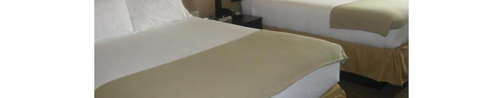 Holiday Inn Express & Suites Del Rio By Ihg Dış mekan fotoğraf