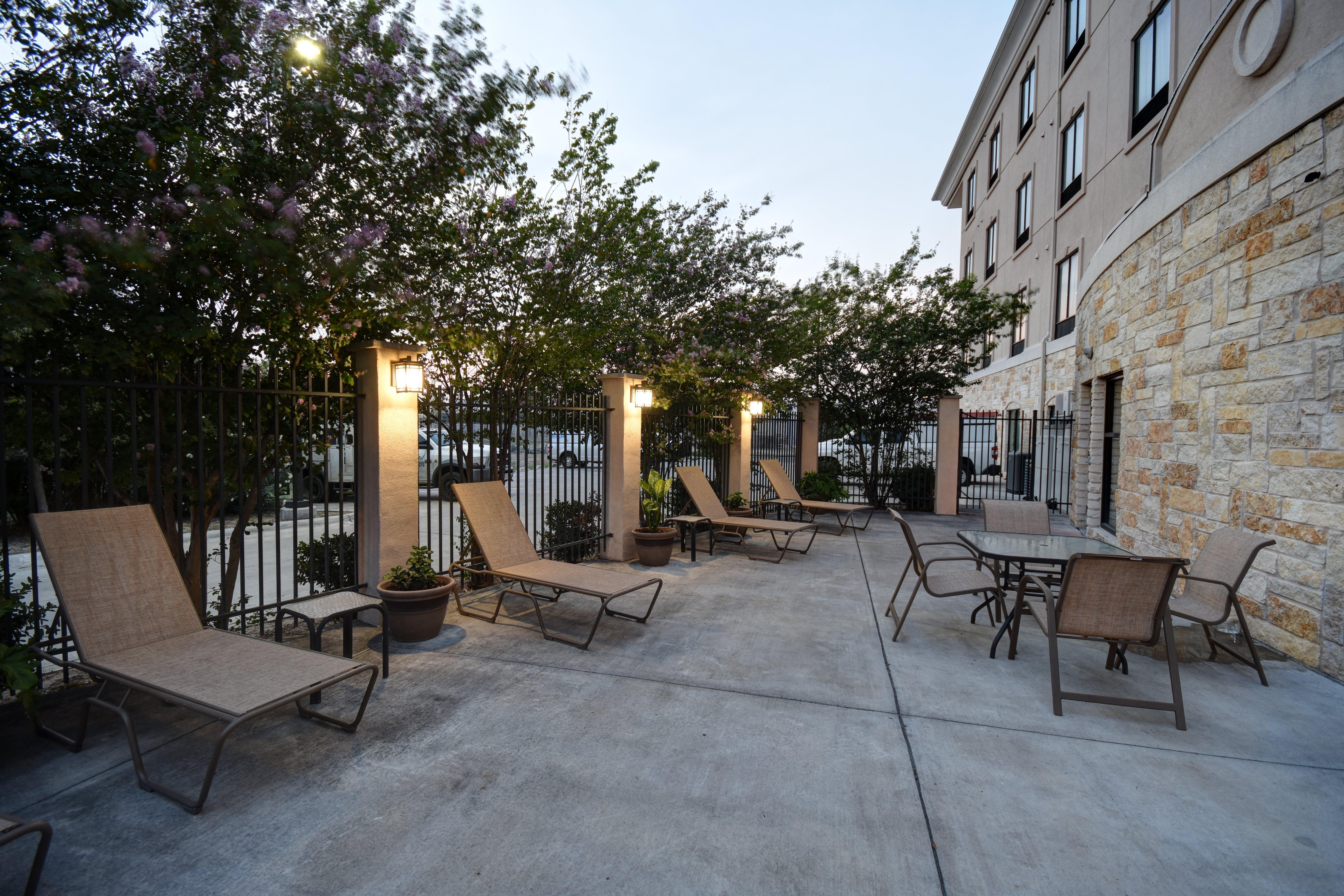 Holiday Inn Express & Suites Del Rio By Ihg Dış mekan fotoğraf