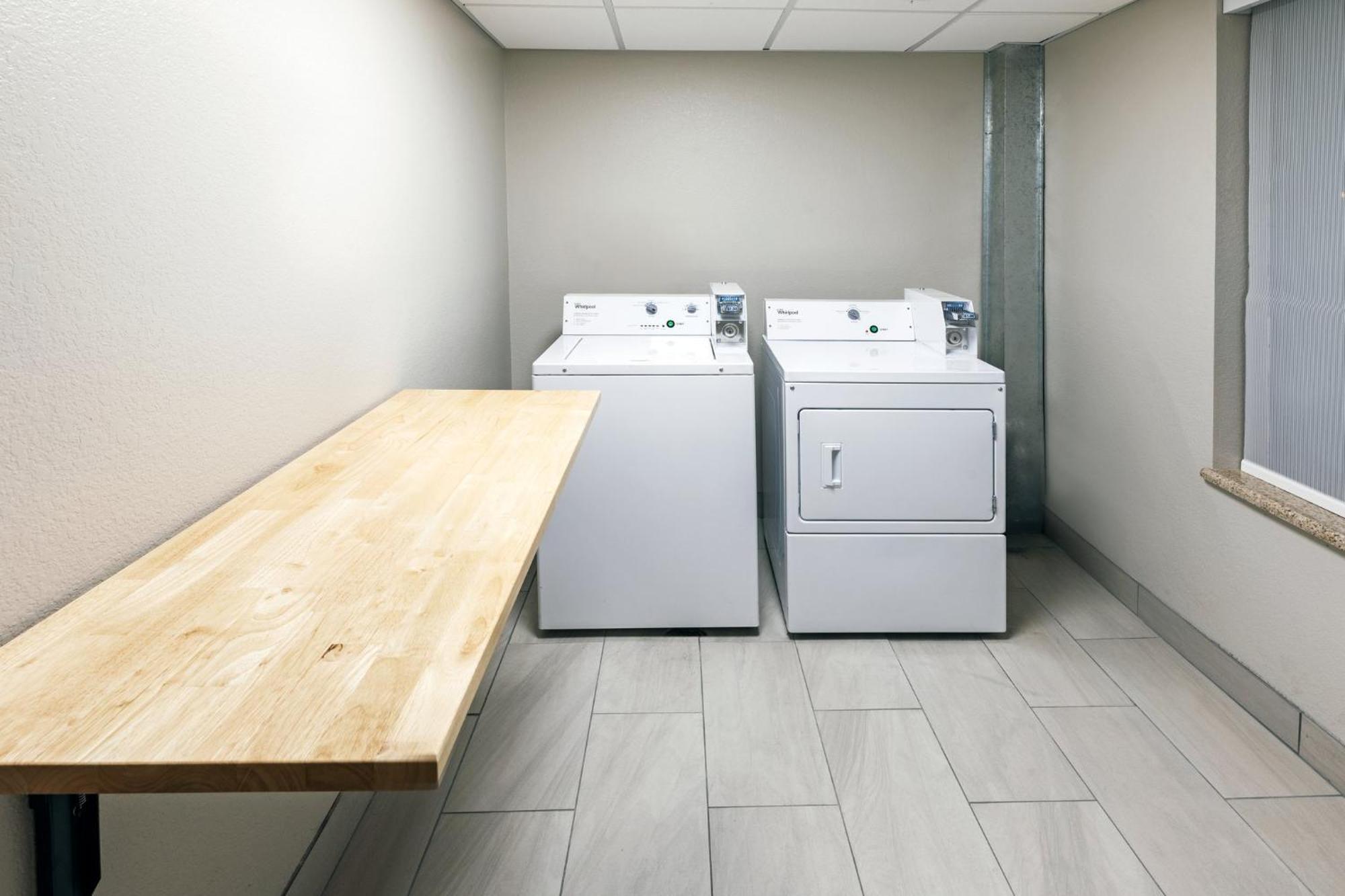 Holiday Inn Express & Suites Del Rio By Ihg Dış mekan fotoğraf
