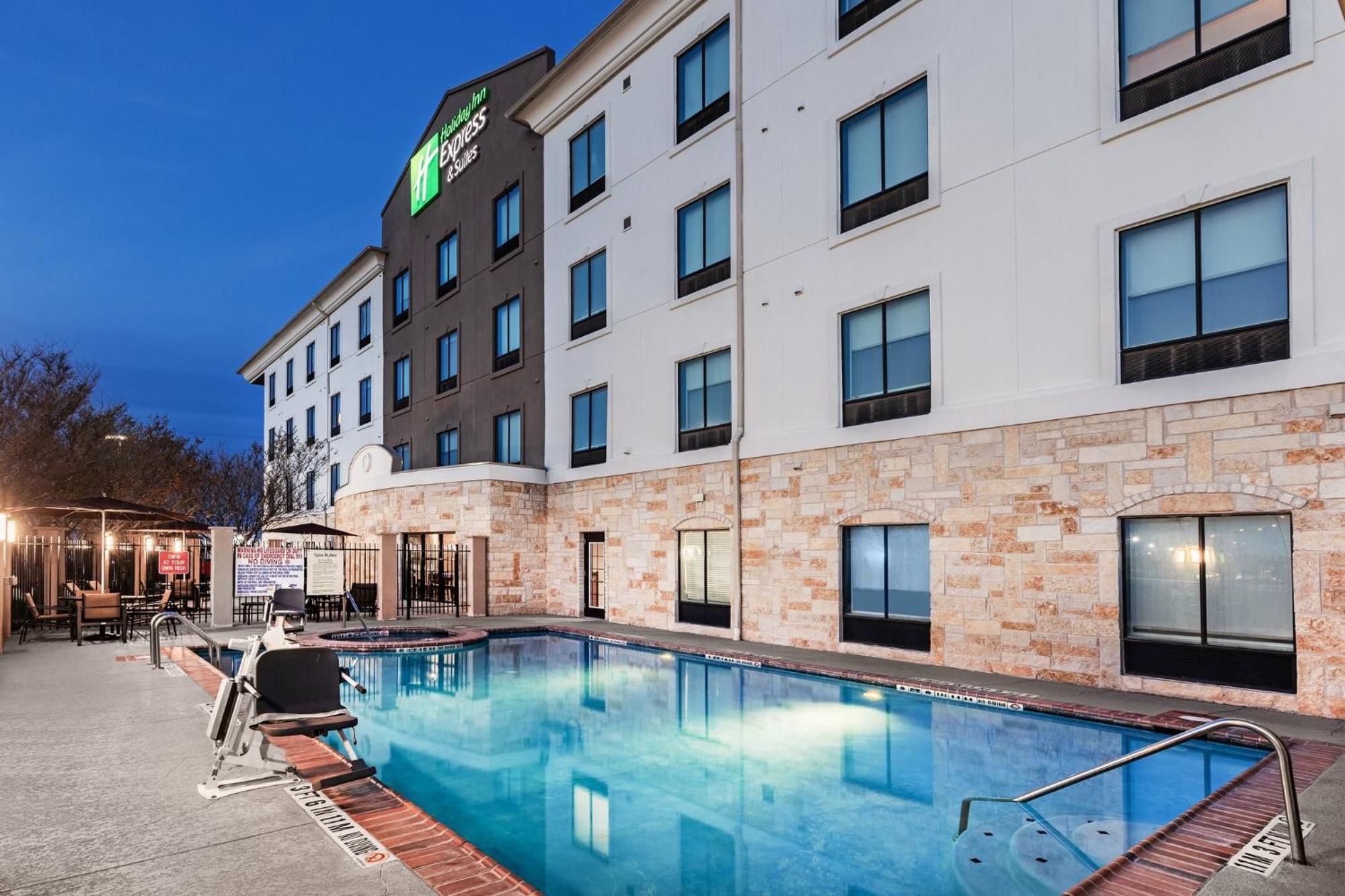 Holiday Inn Express & Suites Del Rio By Ihg Dış mekan fotoğraf